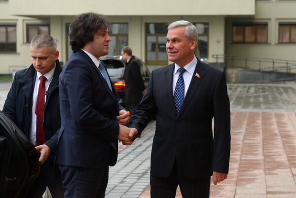 Владимир Андрейченко встречает председателя грузинского парламента Ираклия Кобахидзе - Sputnik Беларусь