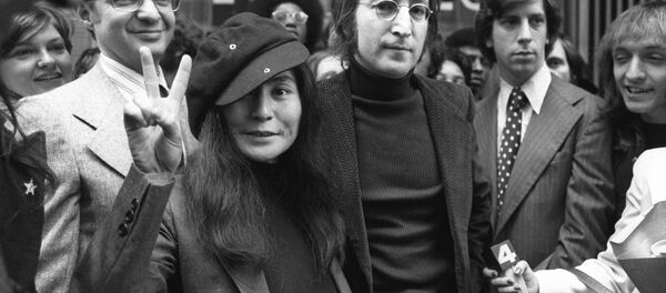 Джон Леннон и Йоко Оно, 1972 год - Sputnik Беларусь