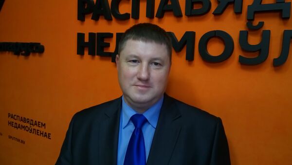 Политический эксперт Алексей Беляев - Sputnik Беларусь