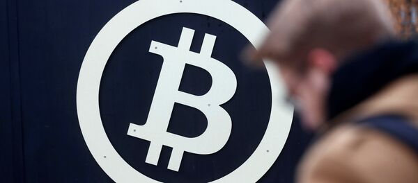 Значок Биткоина Значок Биткоина - Sputnik Беларусь