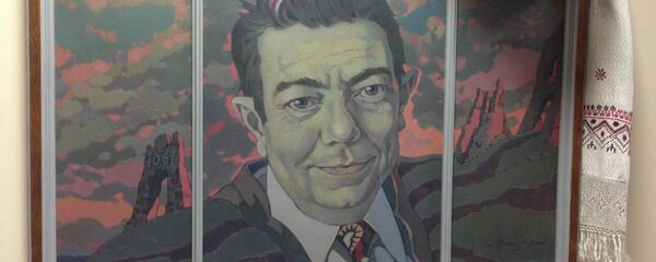 Партрэт Уладзіміра Караткевіча ў музеі ў Оршы - Sputnik Беларусь