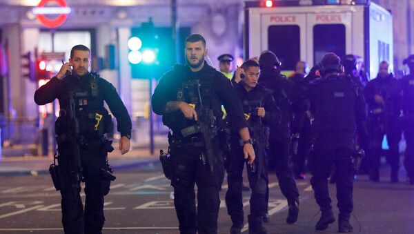 Полиция Лондона на месте стрельбы возле станции метро Oxford Circus - Sputnik Беларусь