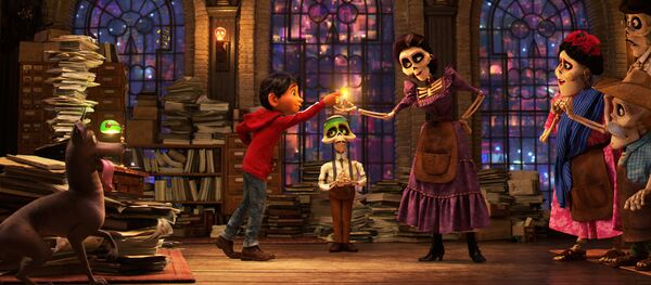 Мультфильм Тайна Коко - Sputnik Беларусь