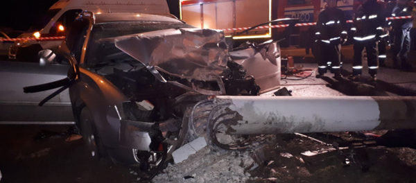 Два автомобиля столкнулись на перекрестке в Бресте - Sputnik Беларусь