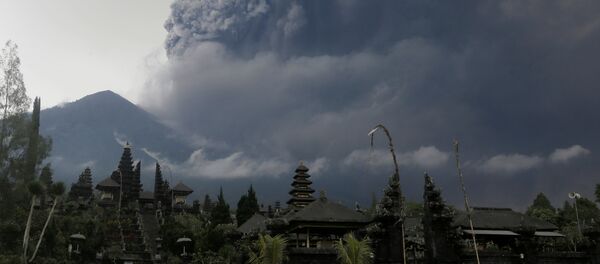 Вулкан Агунг - Sputnik Беларусь