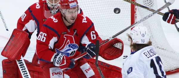 Хоккеист Денис Осипов, ранее выступавший за Локомотив, подписал контракт с минским Динамо - Sputnik Беларусь