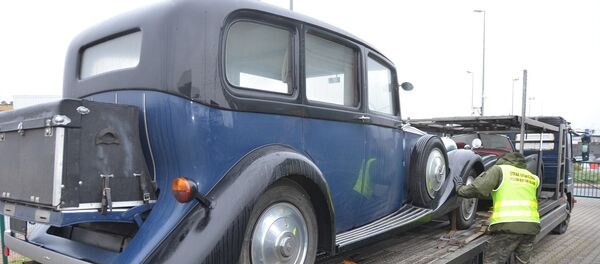 Раритетный Rolls Royce на границе - Sputnik Беларусь