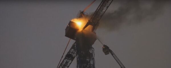 Пожар крана в Минске - Sputnik Беларусь