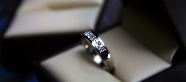 Кольцо с бриллиантами, архивное фото - Sputnik Беларусь