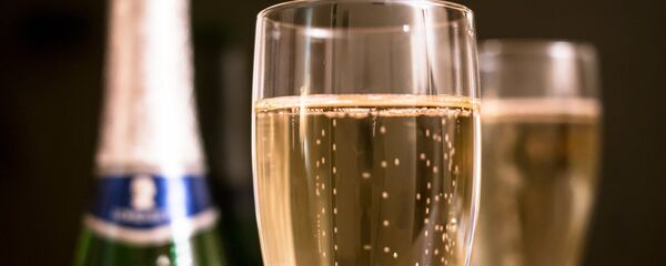 Бокал с шампанским - Sputnik Беларусь
