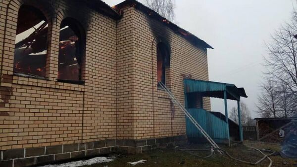 Пожар в храме в Вилейском районе - Sputnik Беларусь