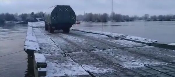 Открытие понтонной переправы через Припять, видео - Sputnik Беларусь