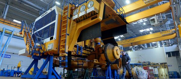 Сборка самосвалов БелАЗ - Sputnik Беларусь