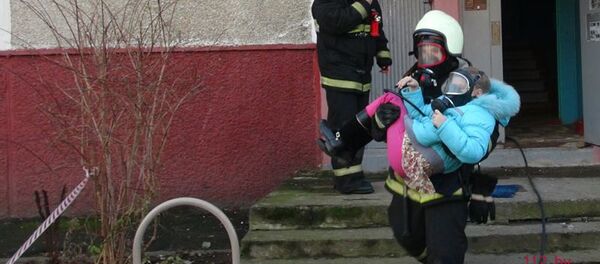 Спасение жильцов дома - Sputnik Беларусь