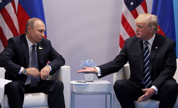Президент США Дональд Трамп и президент России Владимир Путин - Sputnik Беларусь