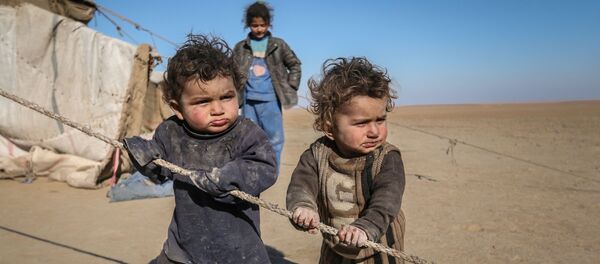 Сирийские дети, беженцы из города Ракка - Sputnik Беларусь