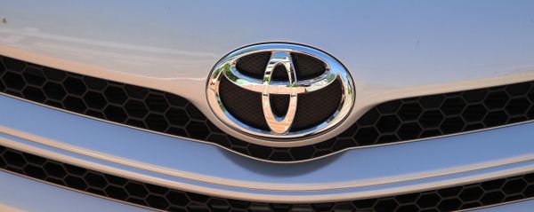 Радиаторная решетка Toyota Радиаторная решетка Toyota - Sputnik Беларусь