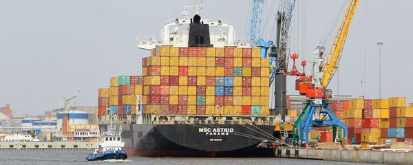 Беларусь хоча перавальваць больш нафтапрадуктаў праз порт Клайпеды Беларусь хоча перавальваць больш нафтапрадуктаў праз порт Клайпеды - Sputnik Беларусь