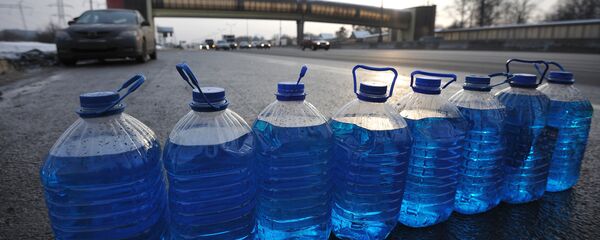 Незамерзающая жидкость, архивное фото - Sputnik Беларусь