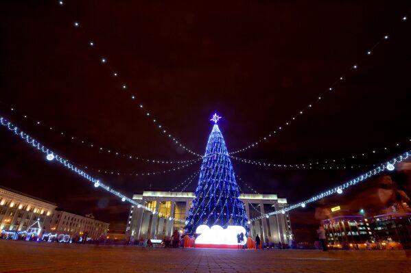 Новогодняя елка в Минске - Sputnik Беларусь