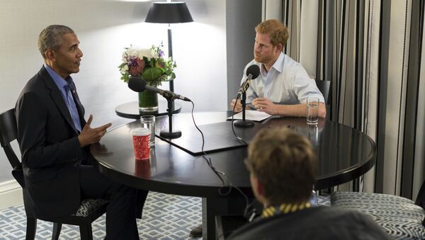 Принц Гарри берет интервью у Барака Обамы - Sputnik Беларусь