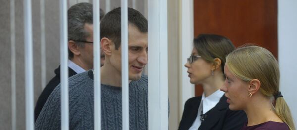 Юрий Павловец и Сергей Шиптенко с адвокатами Юрий Павловец и Сергей Шиптенко с адвокатами - Sputnik Беларусь