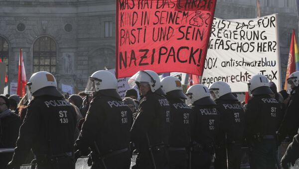 Протесты в Австрии против нового правительства - Sputnik Беларусь