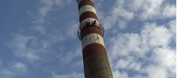 Труба в Соснах, с которой прыгал погибший роуджампер - Sputnik Беларусь