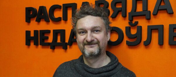 Беларускі музыка і прадзюсар Раман Арлоў Беларускі музыка і прадзюсар Раман Арлоў - Sputnik Беларусь
