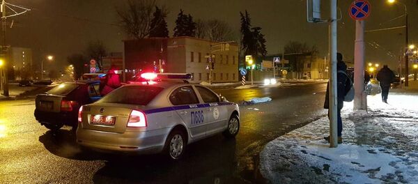 Водитель сбил пешехода на нерегулируемом пешеходном переходе - Sputnik Беларусь