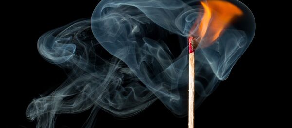 Горящая спичка Горящая спичка - Sputnik Беларусь