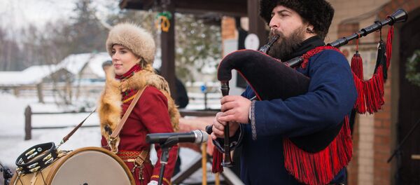 Для гасцей ігралі музыкі на аўтэнтычных нацыянальных інструментах - Sputnik Беларусь