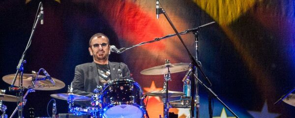 Барабанщик легендарной группы The Beatles Ринго Старр - Sputnik Беларусь