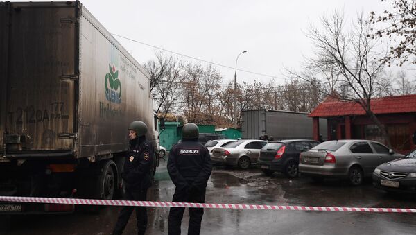 Оцепление полиции возле фабрики Меньшевик в Москве - Sputnik Беларусь