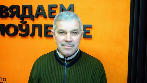 Водитель-международник с 37-летним стажем, механик Николай Кабариха - Sputnik Беларусь