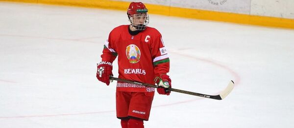 Белорусский хоккеист Артем Аносов - Sputnik Беларусь