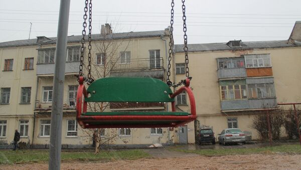 На детской площадке в Витебске найдено тело мужчины - Sputnik Беларусь