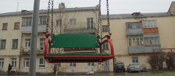 На детской площадке в Витебске найдено тело мужчины - Sputnik Беларусь