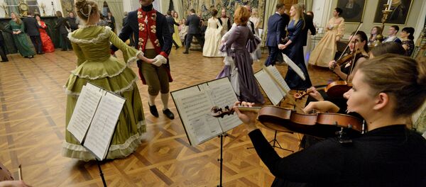 Калядны баль у Мірскім замку Калядны баль у Мірскім замку - Sputnik Беларусь