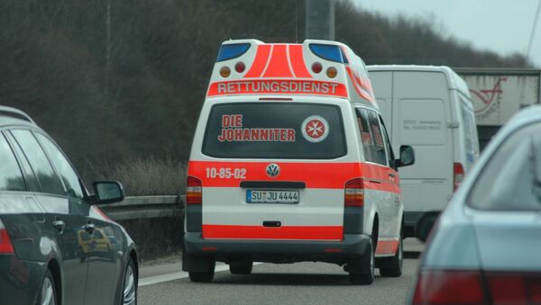 Машина скорой помощи на автобане в Германии, архивное фото - Sputnik Беларусь
