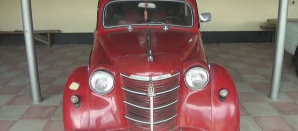 Рэтра-музей: пенсіянер збірае савецкія аўто Рэтра-музей: пенсіянер збірае савецкія аўто - Sputnik Беларусь