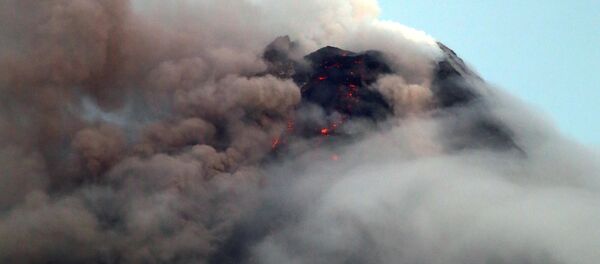 Извержение вулкана Майон на Филиппинах - Sputnik Беларусь