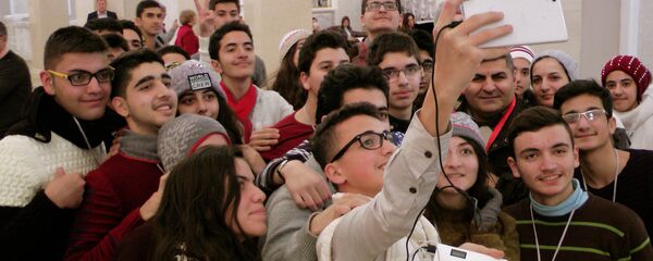 Сирийские дети приехали отдыхать в Беларусь - Sputnik Беларусь