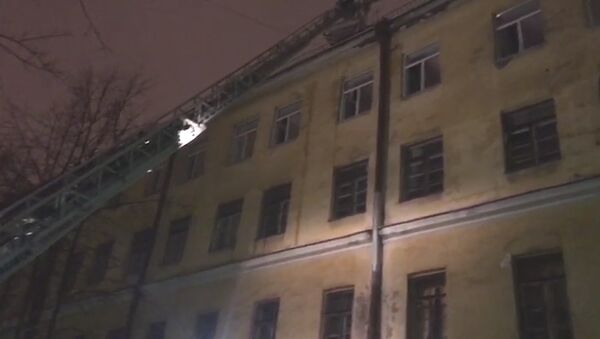 Локализация пожара в здании Военно-морской академии в Петербурге - Sputnik Беларусь