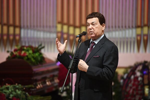 Иосиф Кобзон пришел попрощаться с прославленным композитором - Sputnik Беларусь