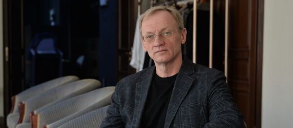 Мастацкі кіраўнік Купалаўскага тэатра Мікалай Пінігін Мастацкі кіраўнік Купалаўскага тэатра Мікалай Пінігін - Sputnik Беларусь