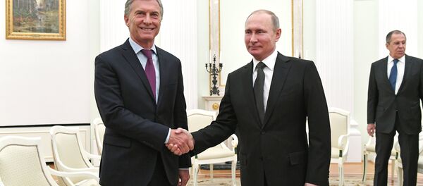 Президент РФ Владимир Путин и президент Аргентинской Республики Маурисио Макри (слева) Президент РФ Владимир Путин и президент Аргентинской Республики Маурисио Макри (слева) - Sputnik Беларусь