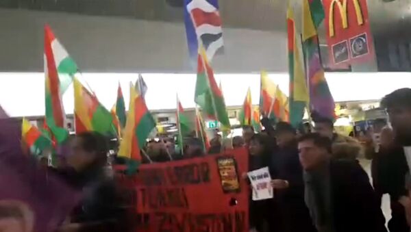 Курды и сторонники Эрдогана подрались в аэропорту Ганновера - Sputnik Беларусь