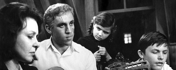 Высоцкий в картине Я родом из детства - Sputnik Беларусь