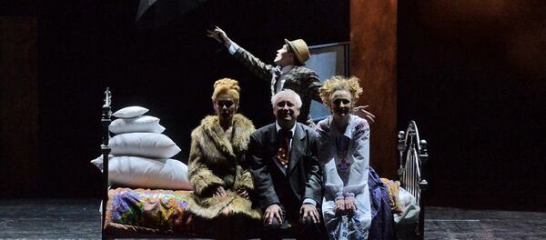 Николай Пинигин представил спектакль Ревизор на сцене Купаловского театра - Sputnik Беларусь